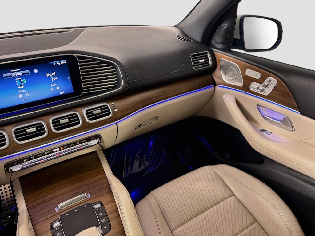 Used 2024 Mercedes-Benz GLS 450 4MATIC image 25
