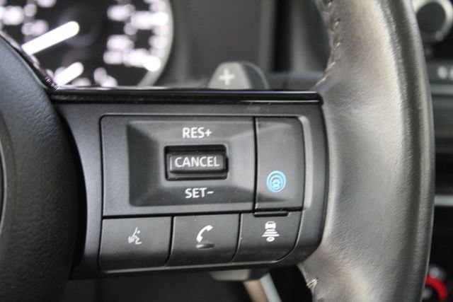 Used 2021 Nissan Rogue SV AWD/4WD image 16