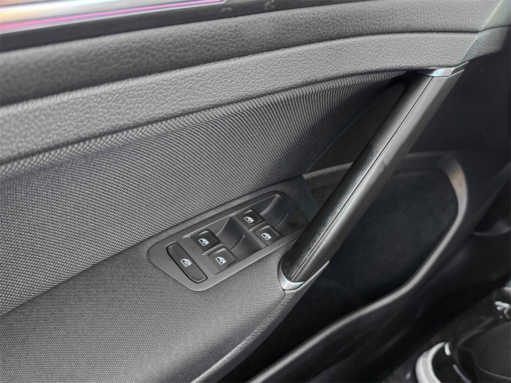 Used 2019 Volkswagen GTI Rabbit Edition image 13