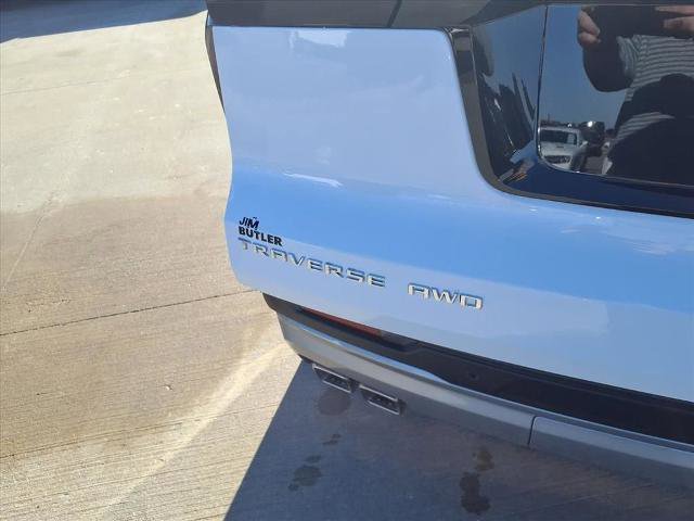 New 2026 Chevrolet Traverse LT w/ Sun and Wheel Package image 21
