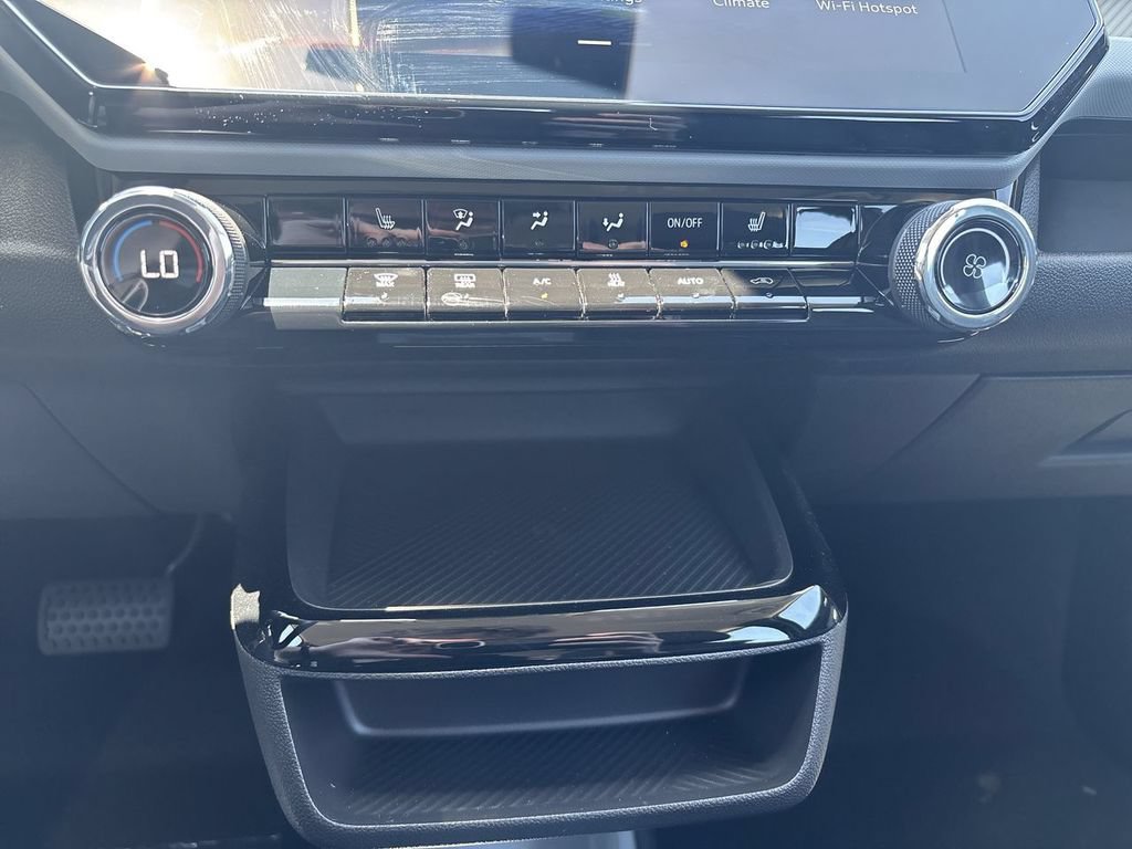 New 2027 Chevrolet Bolt LT w/ Comfort Package FWD image 18
