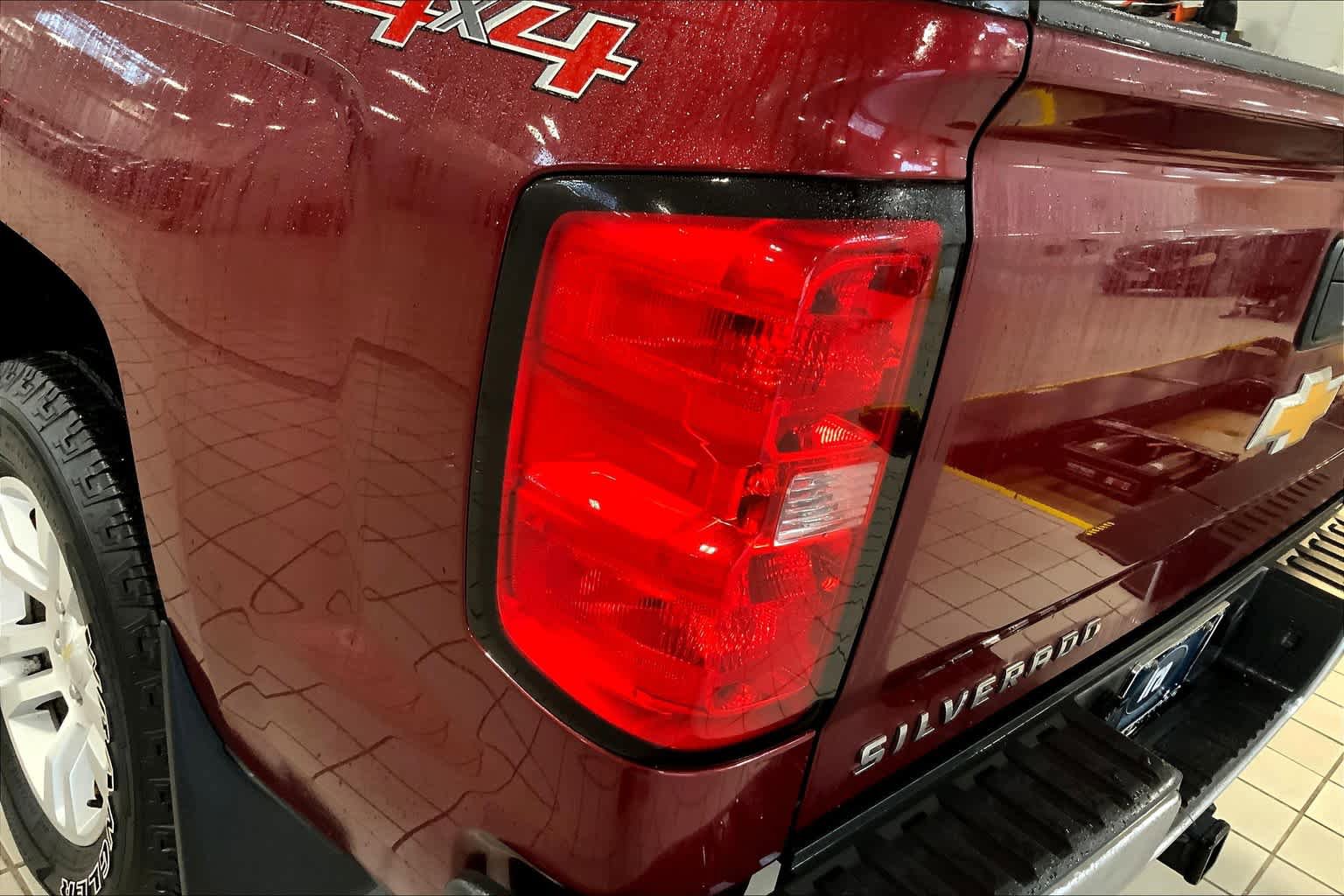 Used 2017 Chevrolet Silverado 1500 LT w/ All Star Edition AWD/4WD image 27