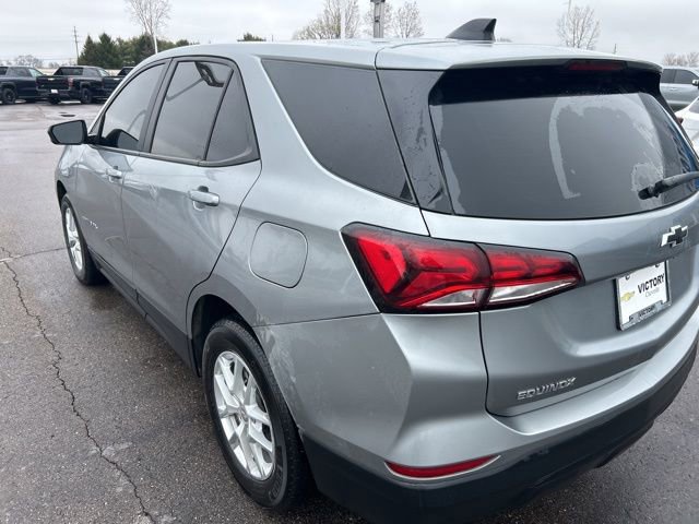 Used 2024 Chevrolet Equinox LS w/ LS Convenience Package image 7