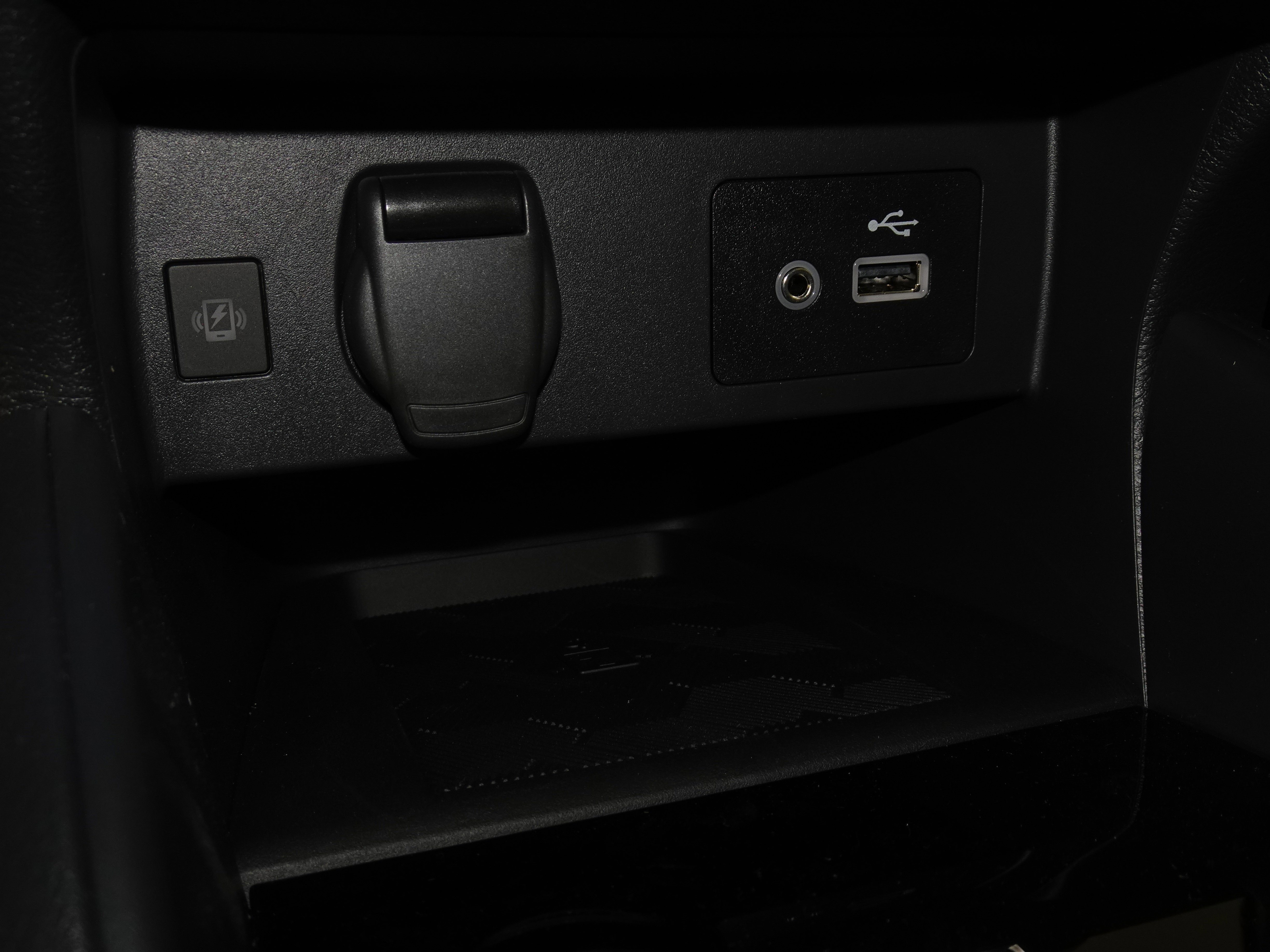 New 2025 Nissan Versa SV w/ Trunk Package image 27