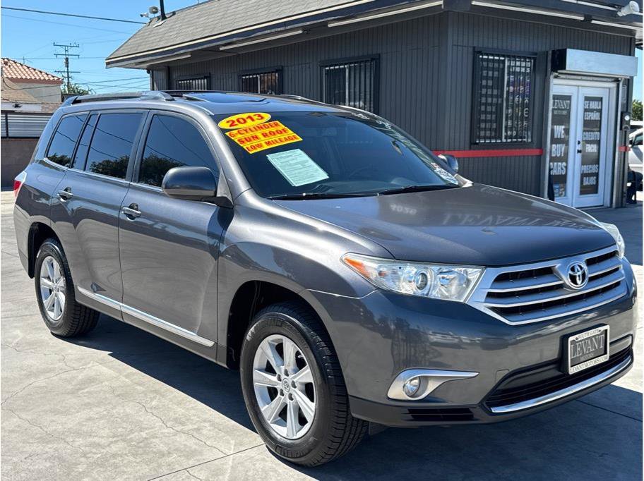 Used 2013 Toyota Highlander SE