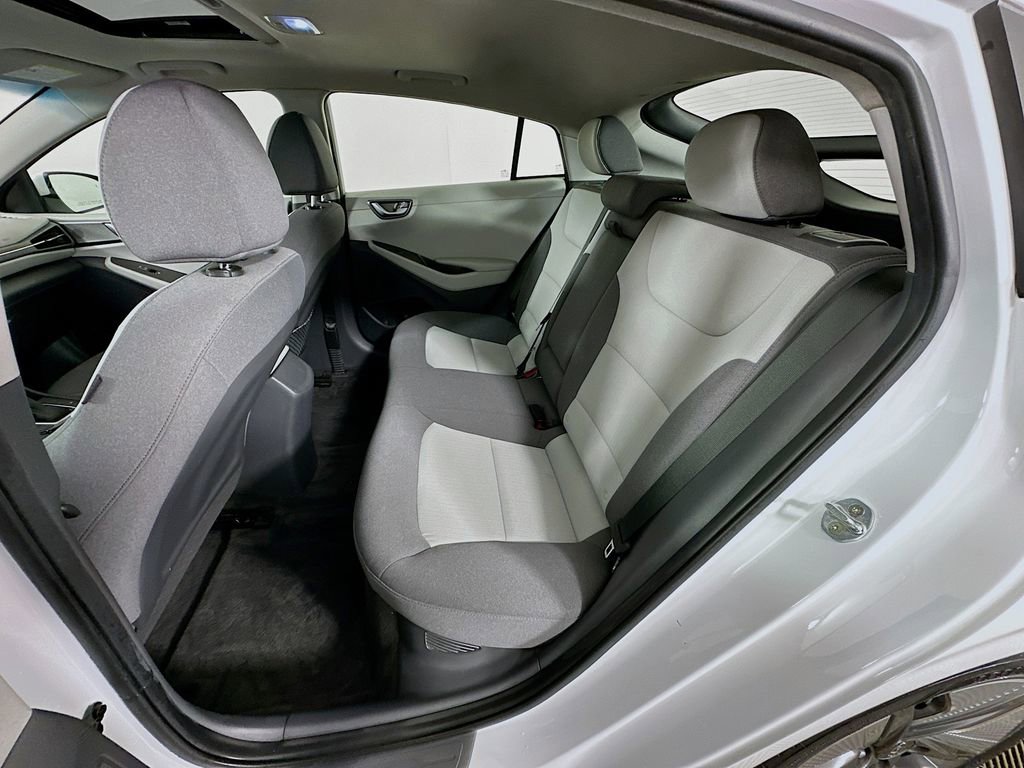 Used 2020 Hyundai Ioniq SEL image 24