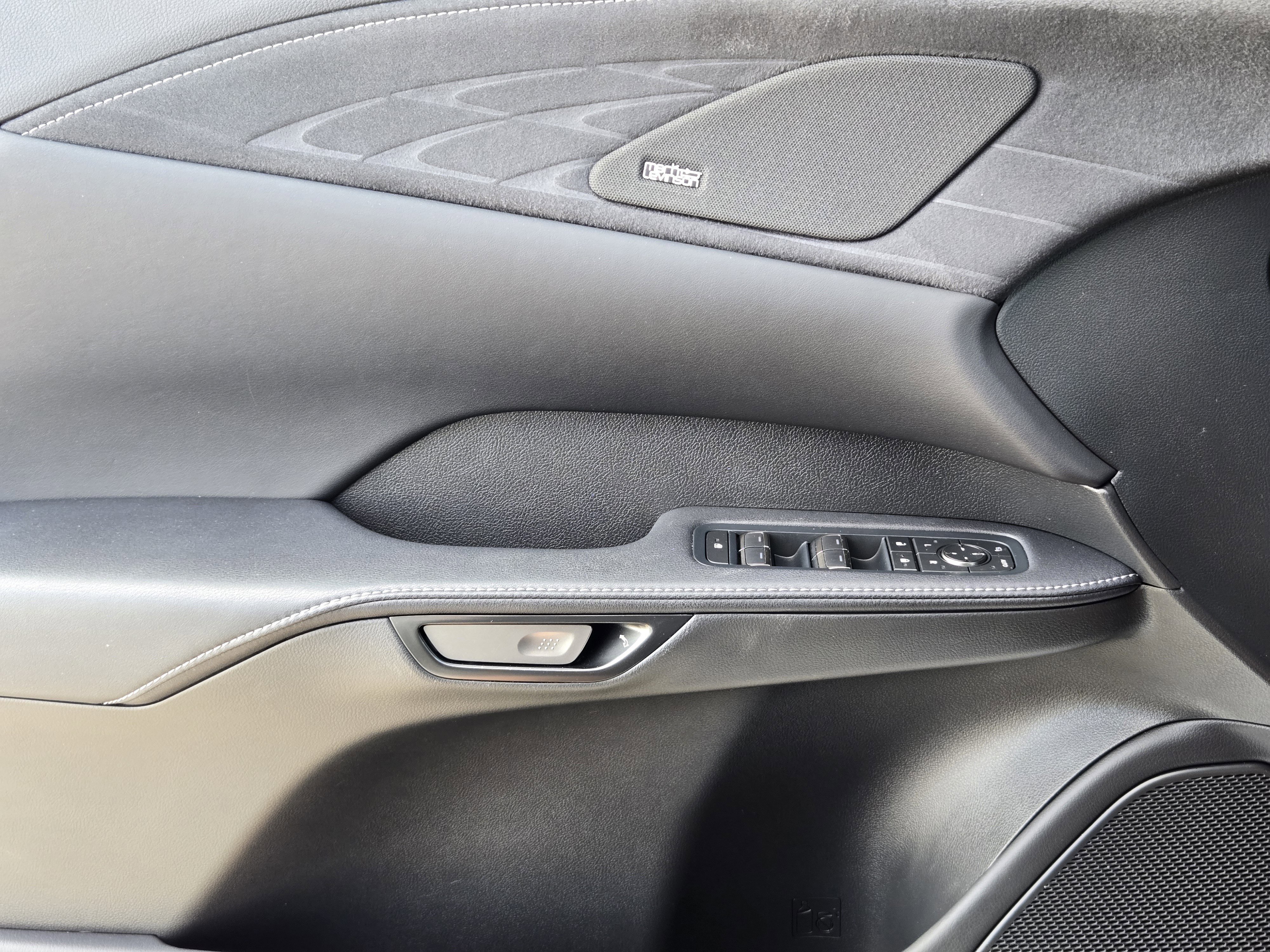 Used 2023 Lexus RX 500h F Sport image 27