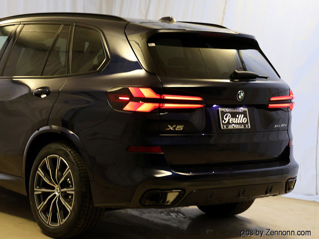 New 2026 BMW X5 xDrive50e w/ M Sport Package AWD/4WD image 8