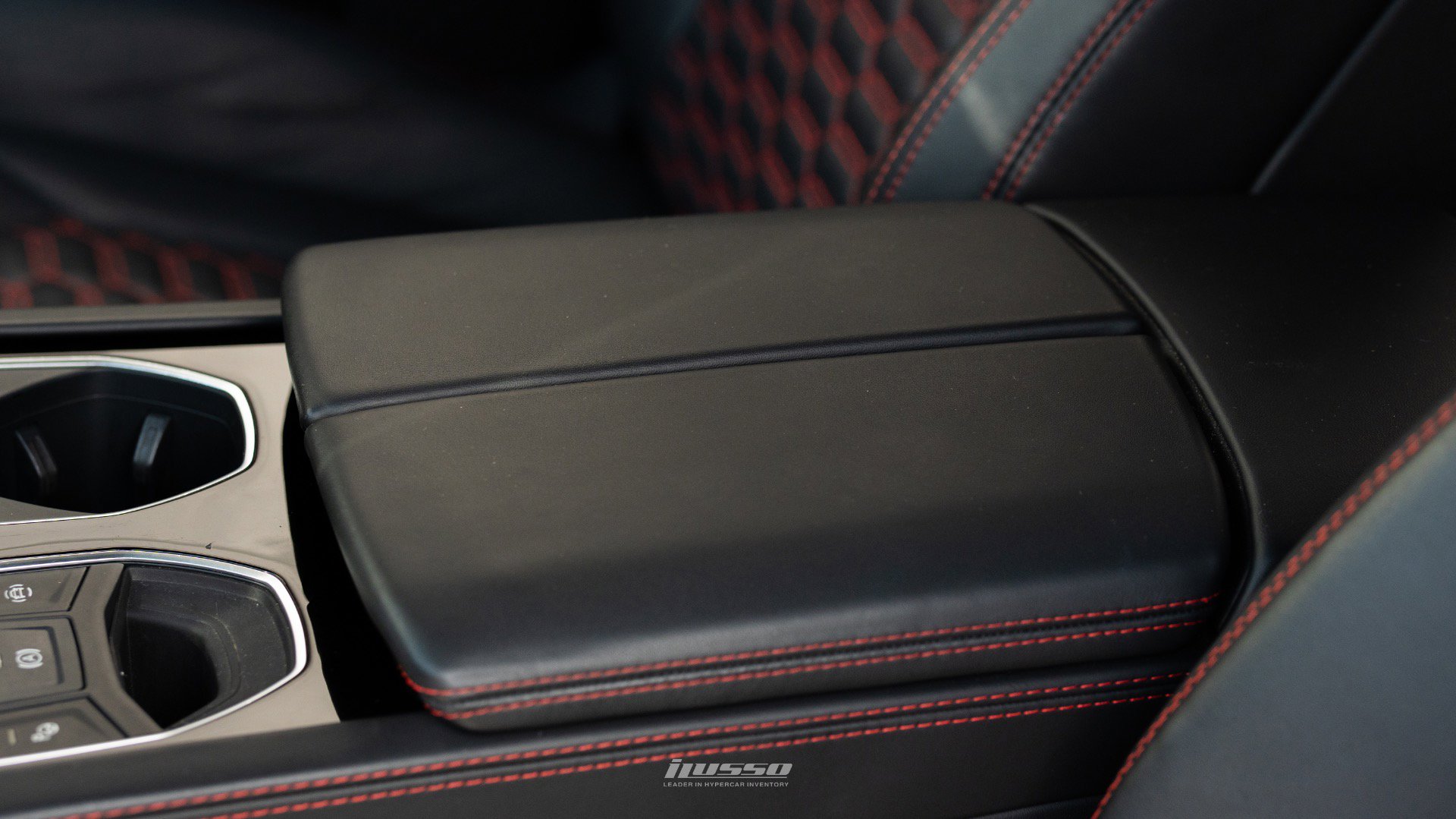 Used 2021 Lamborghini Urus image 38