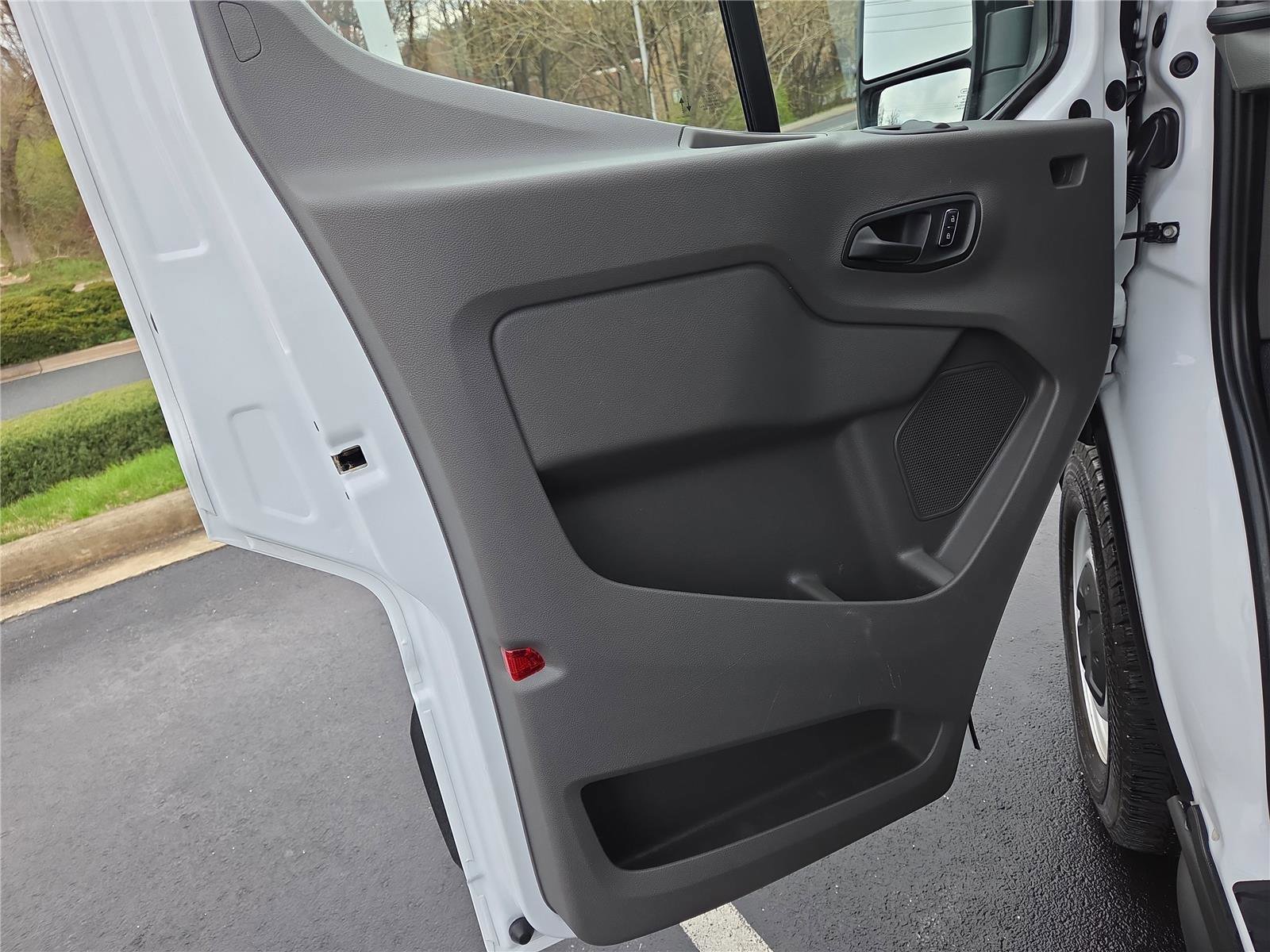 Used 2024 Ford Transit 250 148 Medium Roof w/ Load Area Protection Package image 13