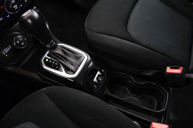 Used 2023 Jeep Renegade Trailhawk image 23