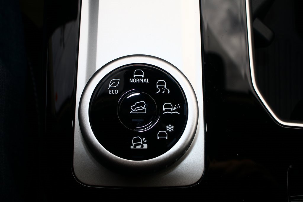 New 2026 Mitsubishi Outlander ES image 20