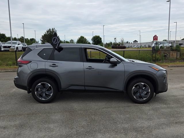 Used 2026 Nissan Rogue SV FWD image 14