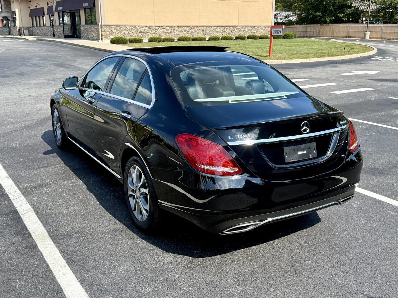 Used 2016 Mercedes-Benz C 300 4MATIC Sedan image 6