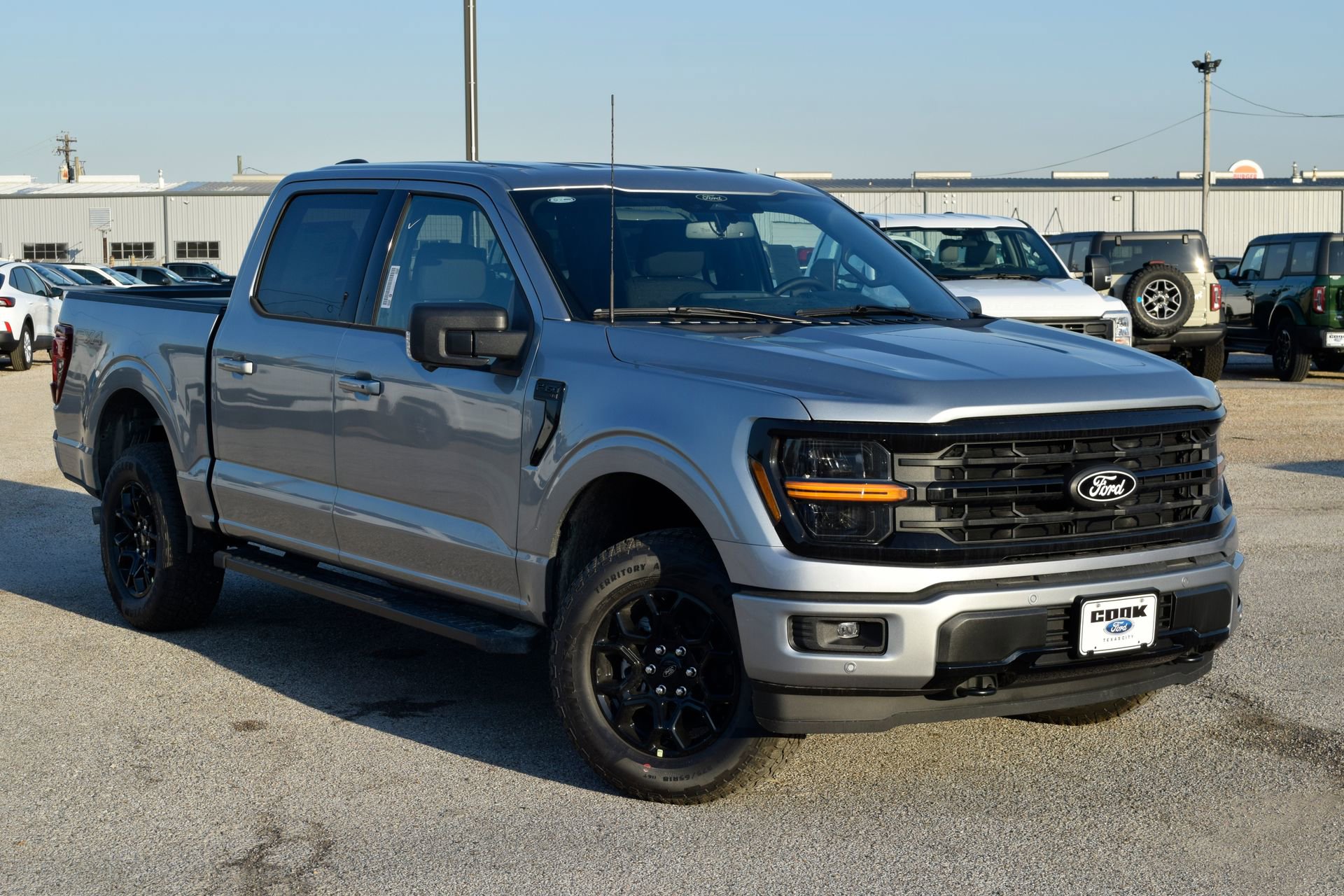 New 2026 Ford F150 XLT w/ Equipment Group 302A MID image 3