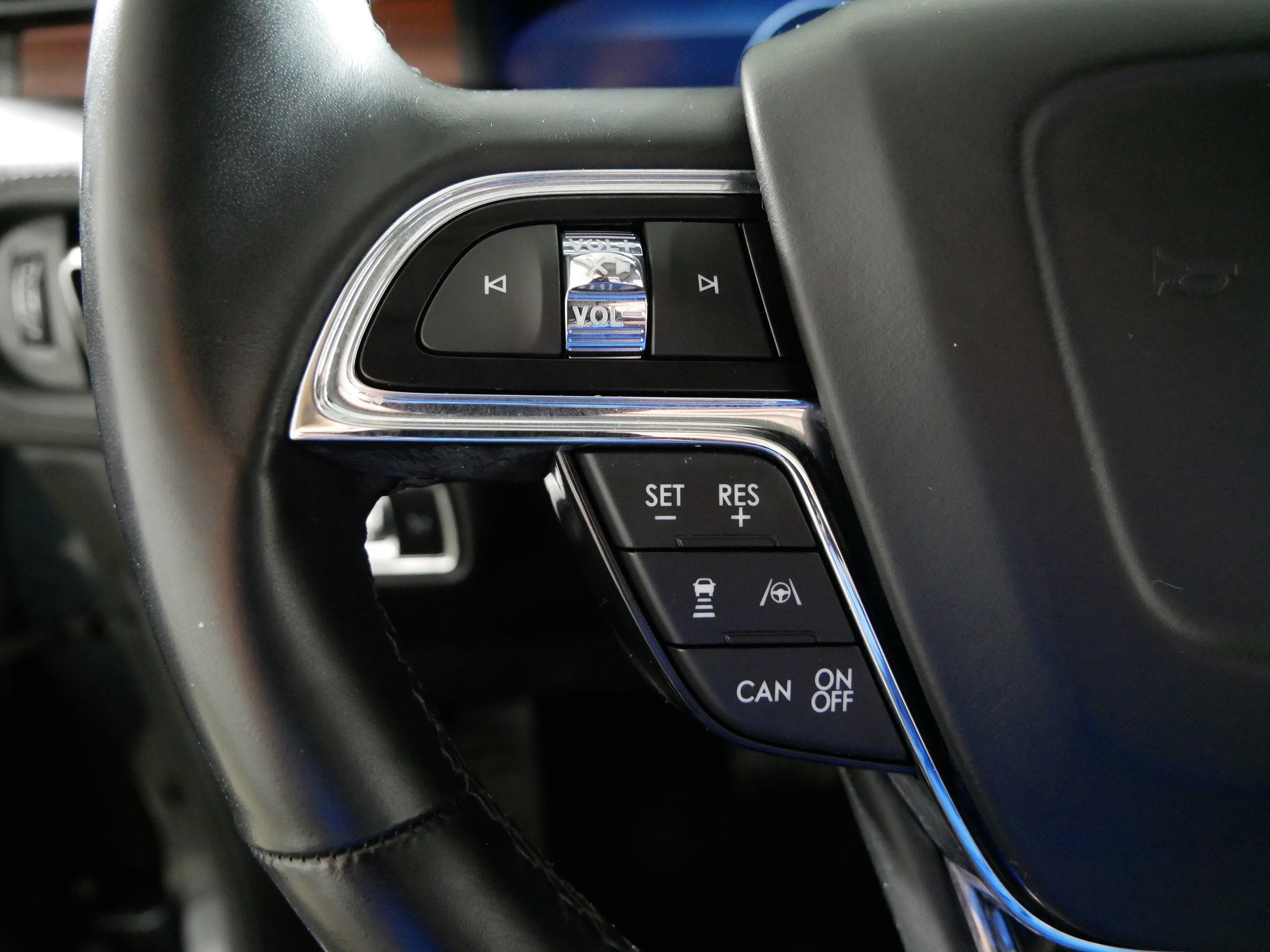 Used 2023 Lincoln Nautilus Reserve w/ Equipment Group 201A image 27