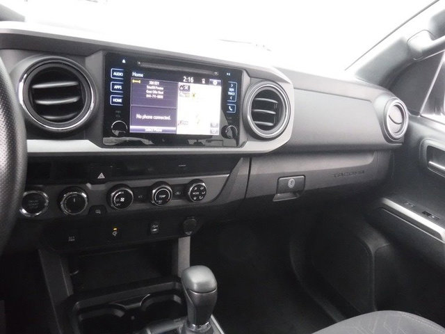 Used 2017 Toyota Tacoma TRD Sport image 29