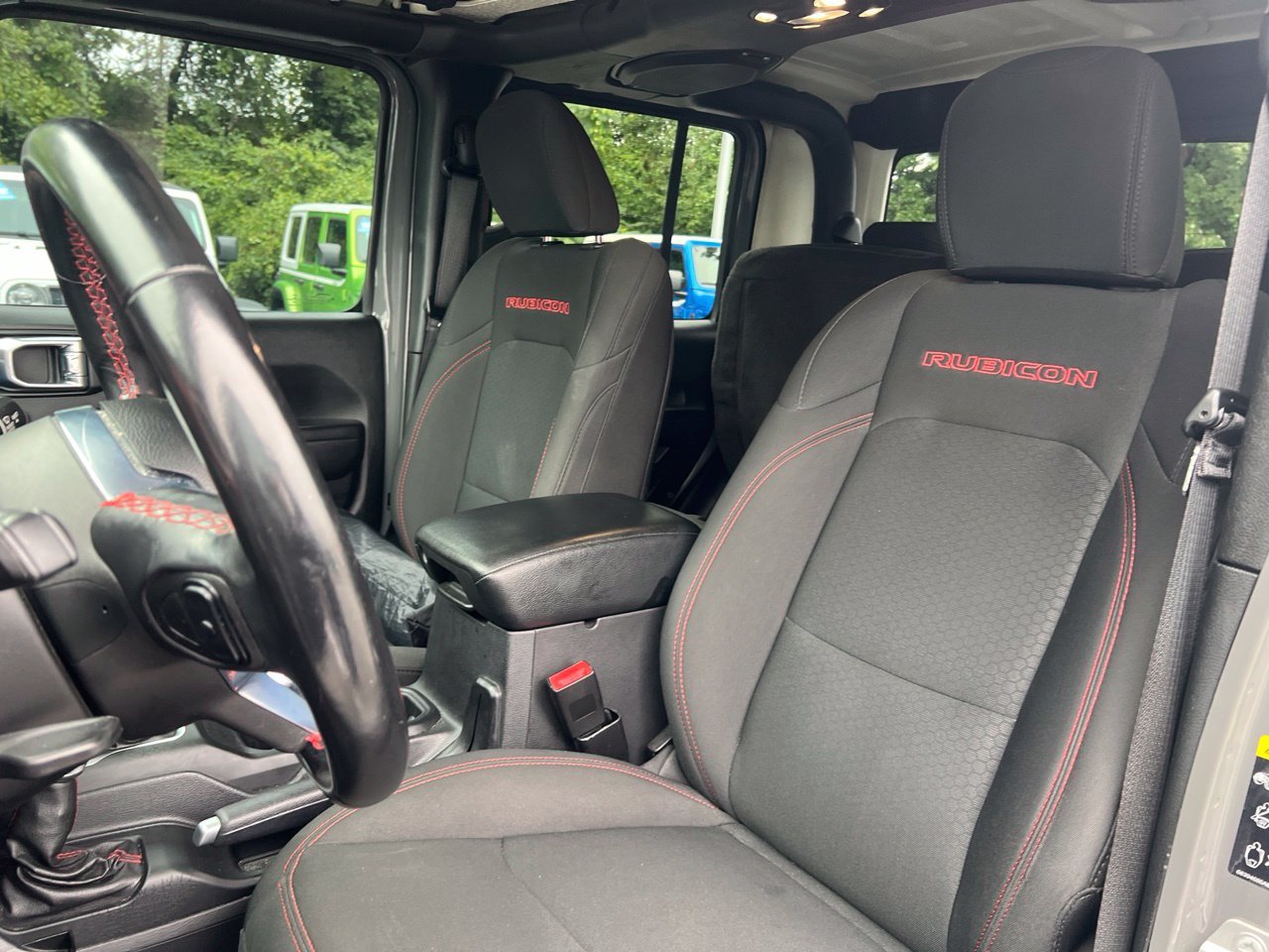 Used 2021 Jeep Gladiator Rubicon AWD/4WD image 18