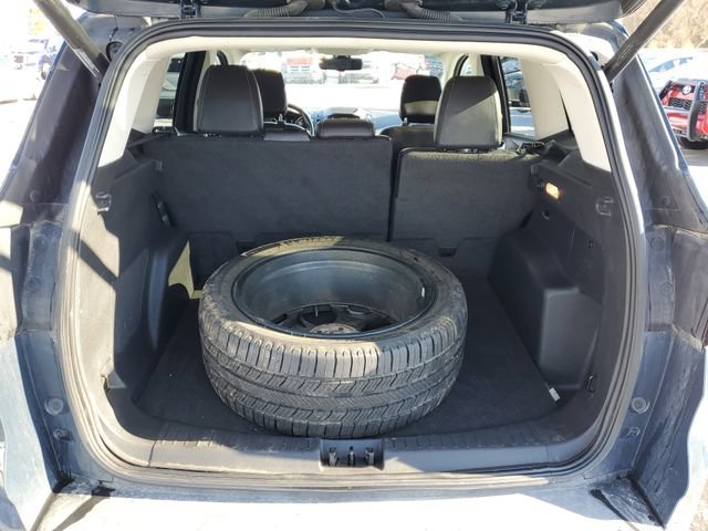 Used 2019 Ford Escape Titanium w/ U9j03 - Titanium Tow Package AWD/4WD image 9