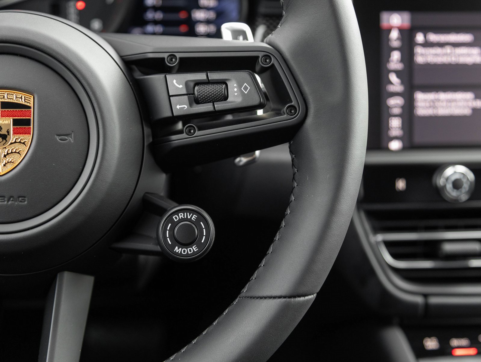 New 2026 Porsche Macan GTS image 16