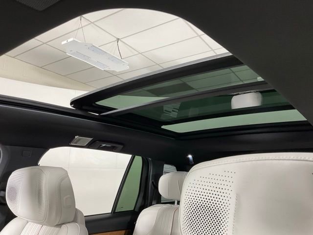 New 2026 Cadillac Vistiq Sport w/ LPO, Floor Liner Package image 22