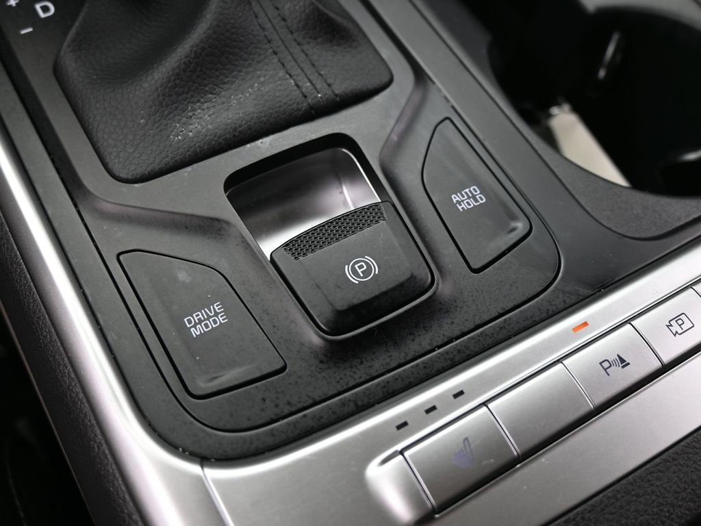 Used 2025 Kia Carnival image 27