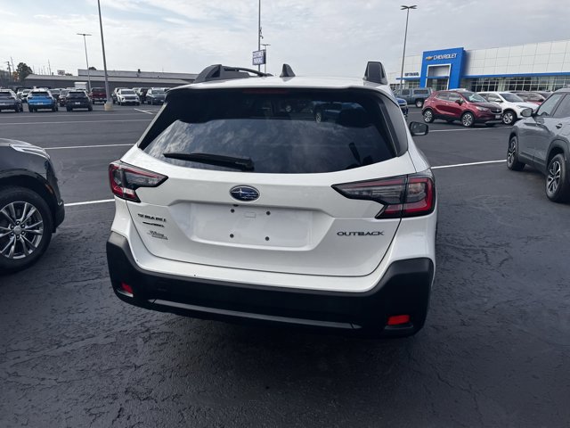 Used 2024 Subaru Outback Premium image 3