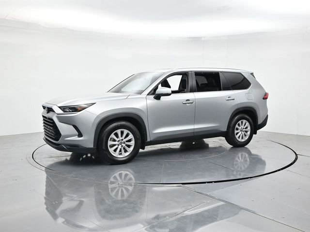 Used 2024 Toyota Grand Highlander XLE image 5