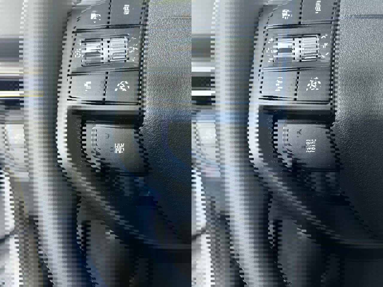 New 2026 Kia Sportage LX image 18