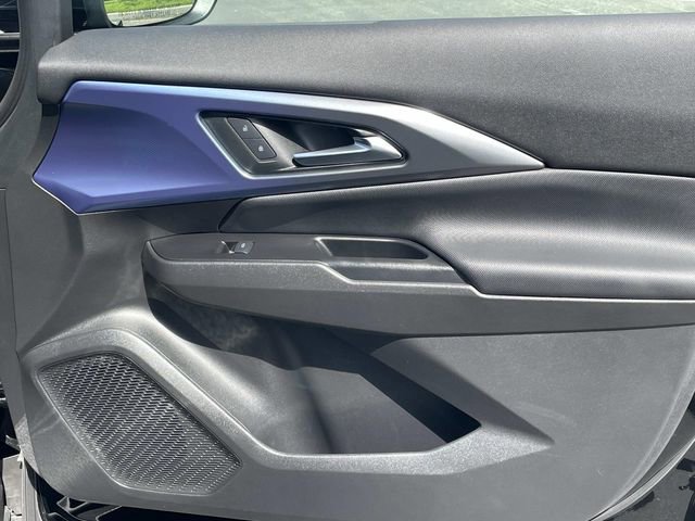 Used 2025 Chevrolet Equinox EV LT w/ Convenience Package image 36