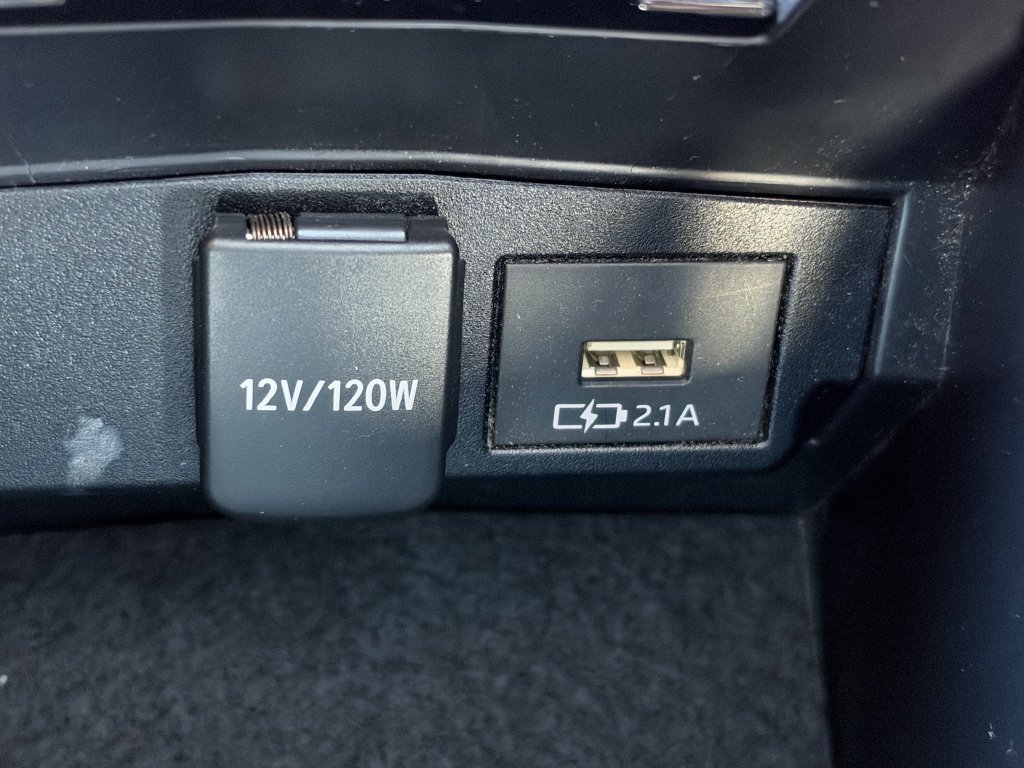 Used 2020 Toyota Corolla XSE FWD image 25