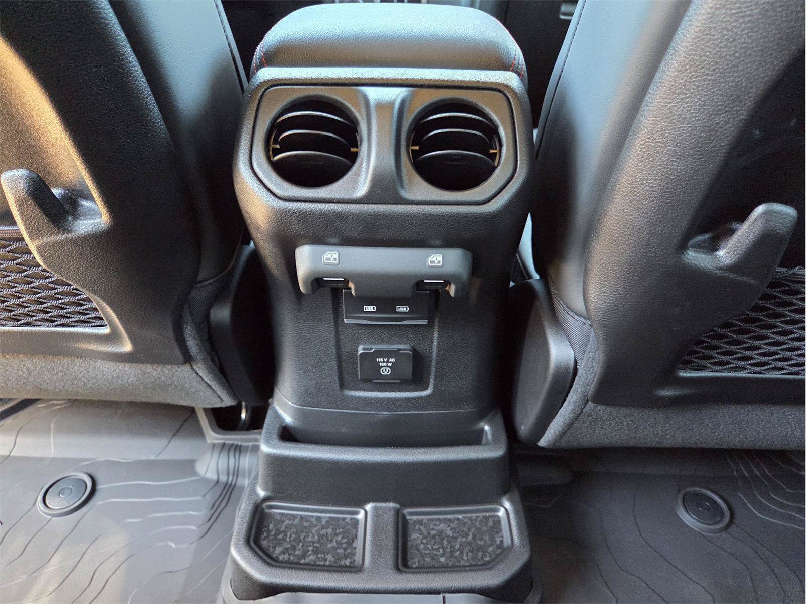 New 2027 Jeep Wrangler Unlimited Rubicon AWD/4WD image 18