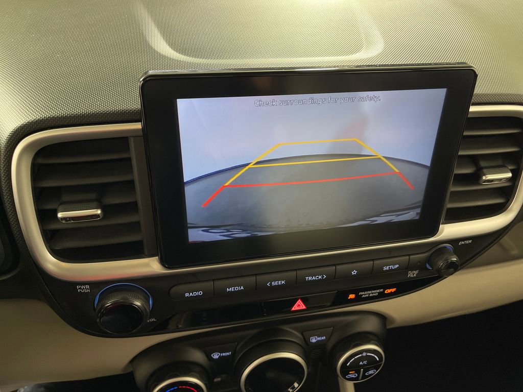 Used 2020 Hyundai Venue SEL w/ Convenience Package FWD image 23
