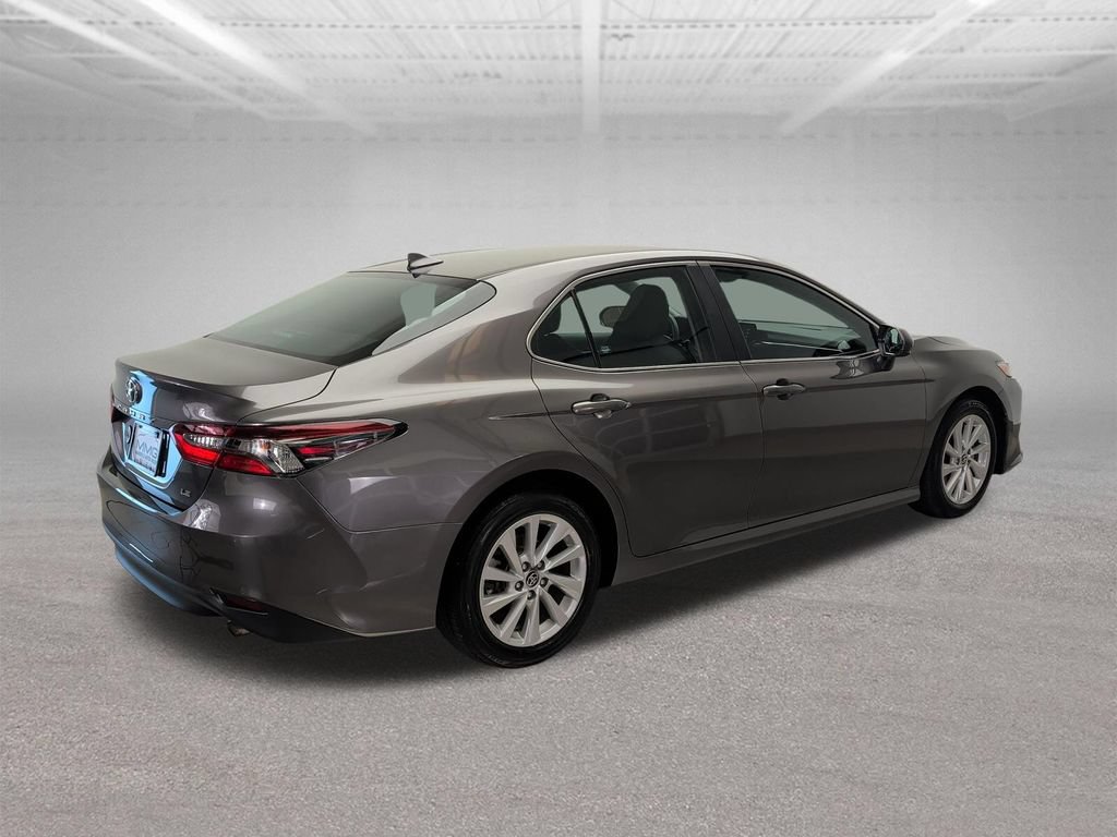 Used 2021 Toyota Camry LE FWD image 13