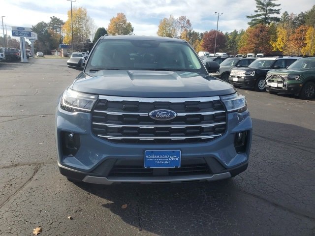 New 2026 Ford Explorer Active image 2