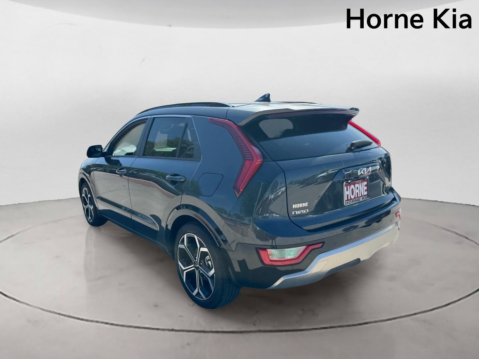 Certified 2024 Kia Niro EX Touring FWD image 5