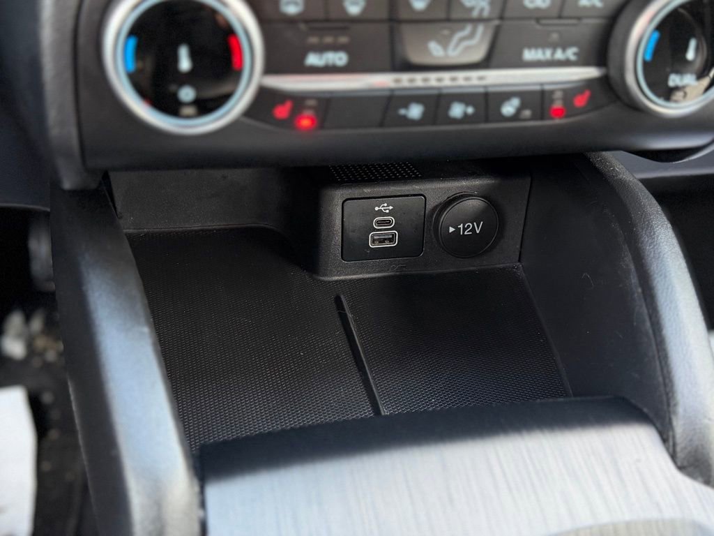 Used 2025 Ford Escape ST-Line Select image 16
