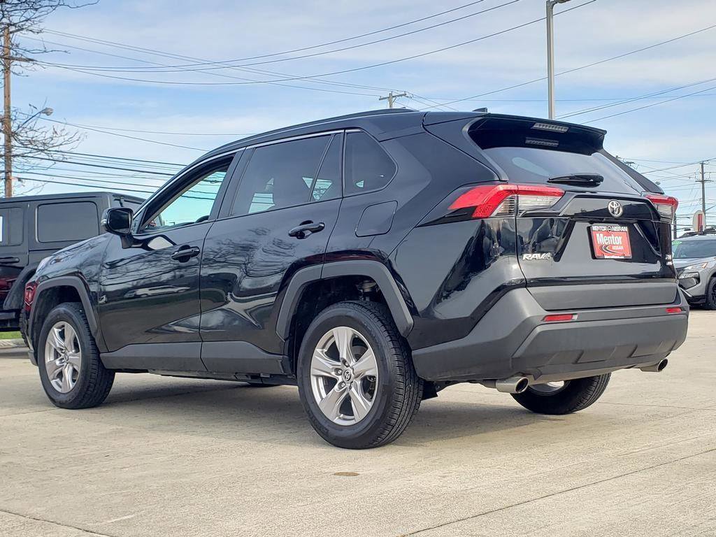 Used 2023 Toyota RAV4 XLE image 5