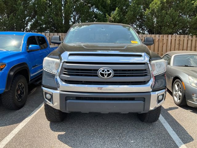 Used 2015 Toyota Tundra SR5 w/ SR5 Upgrade Package RWD image 2