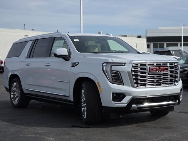 New 2026 GMC Yukon XL Denali w/ Denali Reserve Package image 24