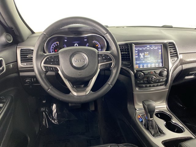 Used 2018 Jeep Grand Cherokee Laredo AWD/4WD image 19