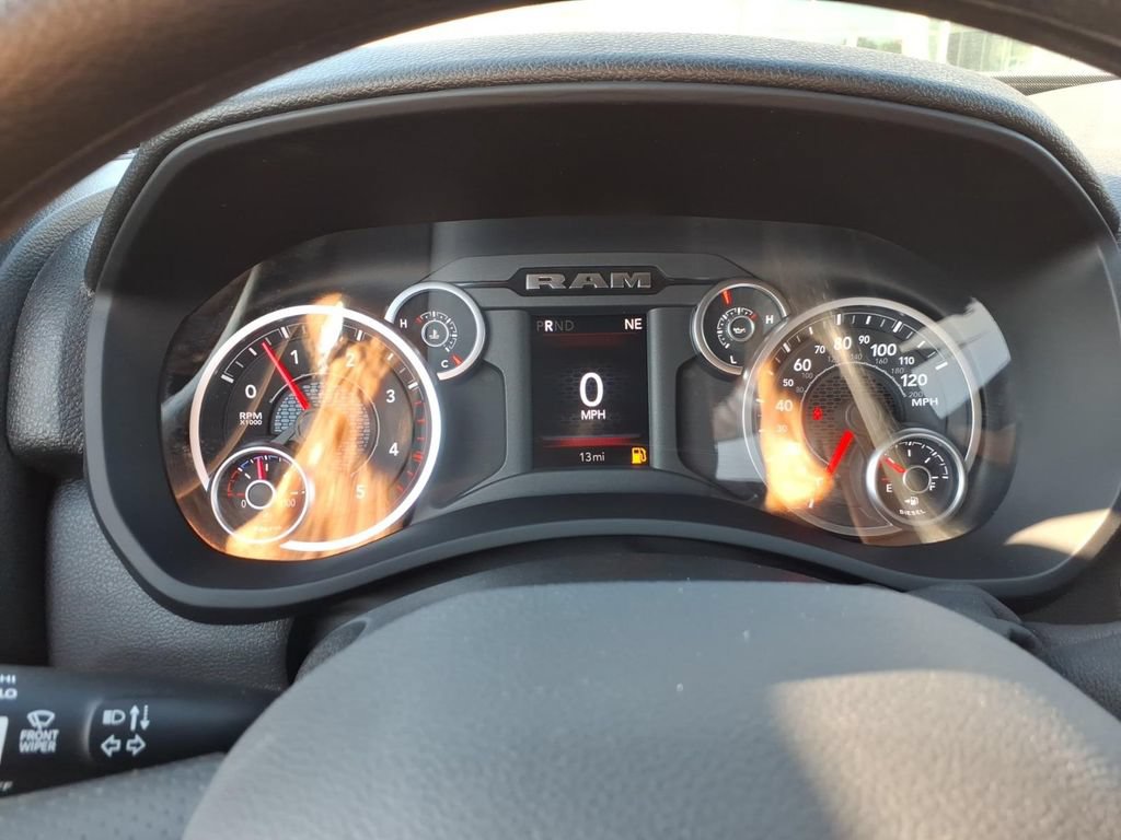 New 2026 RAM 2500 Tradesman AWD/4WD image 18