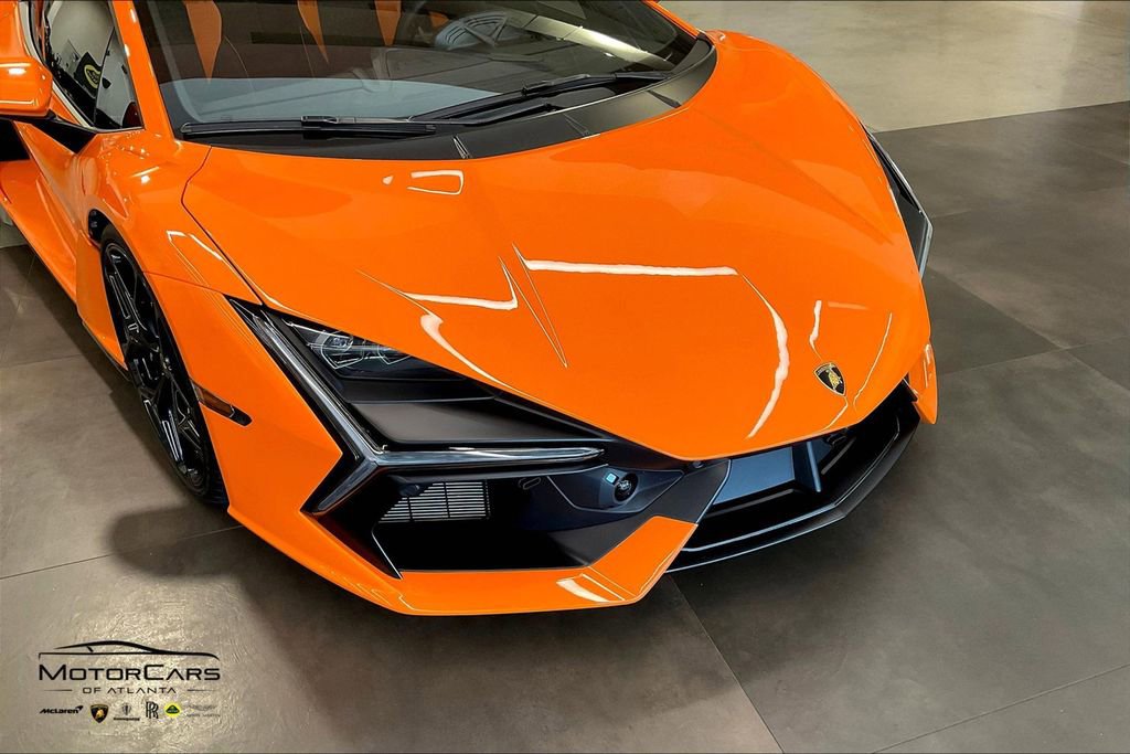 Used 2024 Lamborghini Revuelto image 23