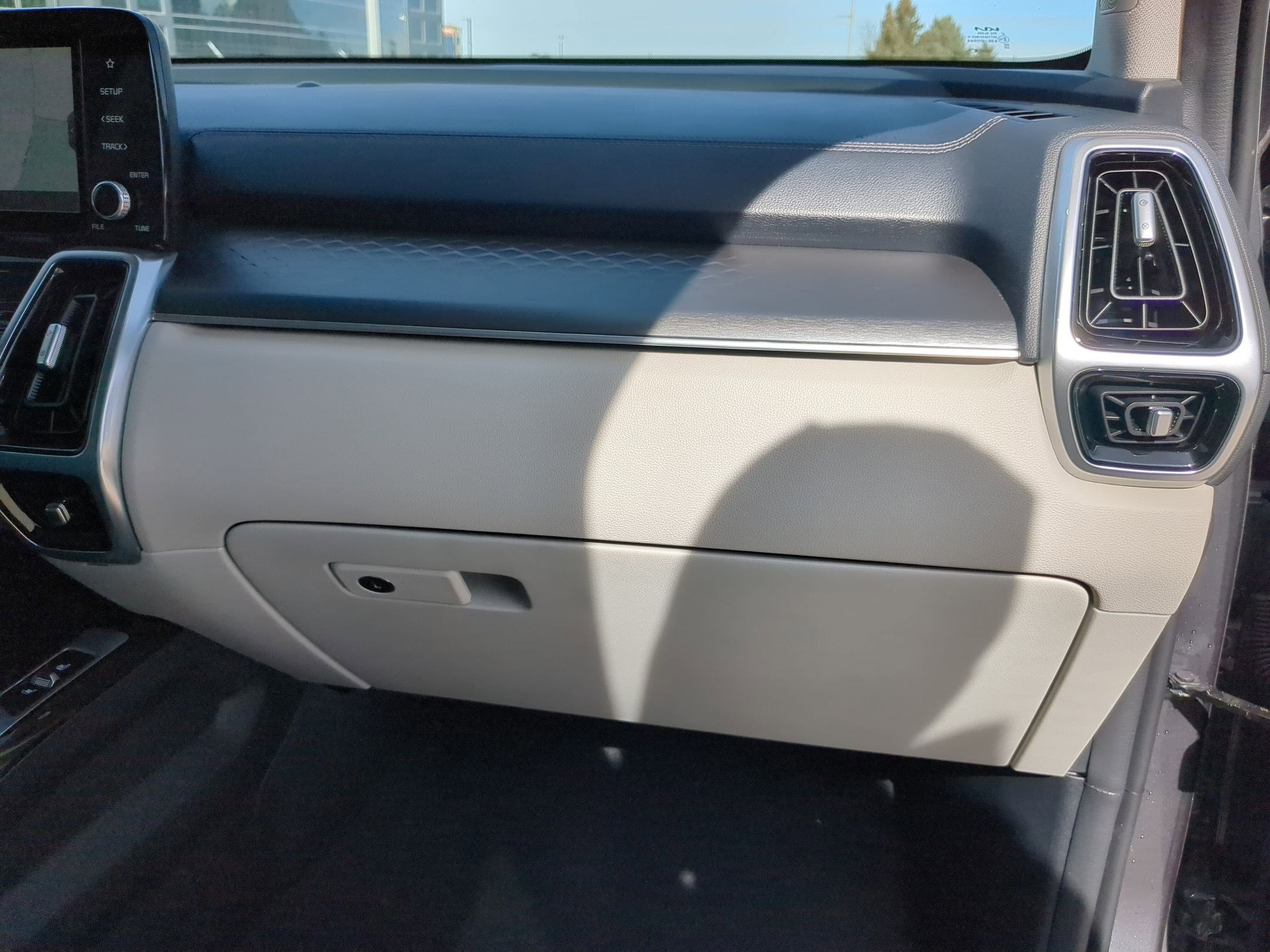 Certified 2024 Kia Sorento SX Prestige image 31