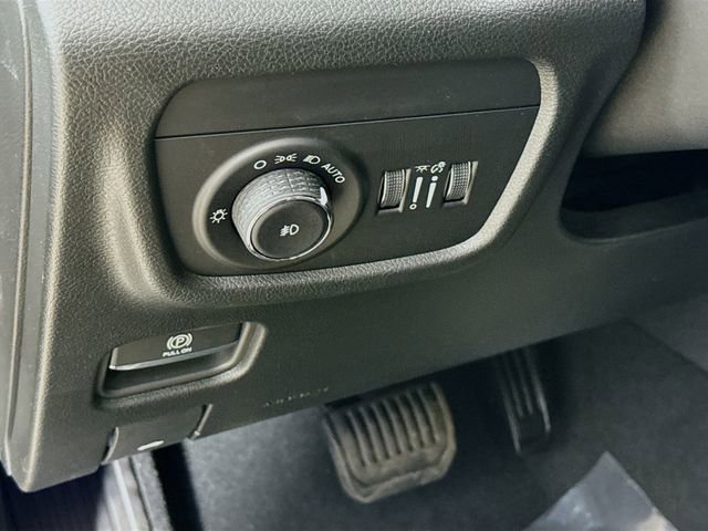 New 2025 Jeep Grand Cherokee L Summit w/ Obsidian Package image 10