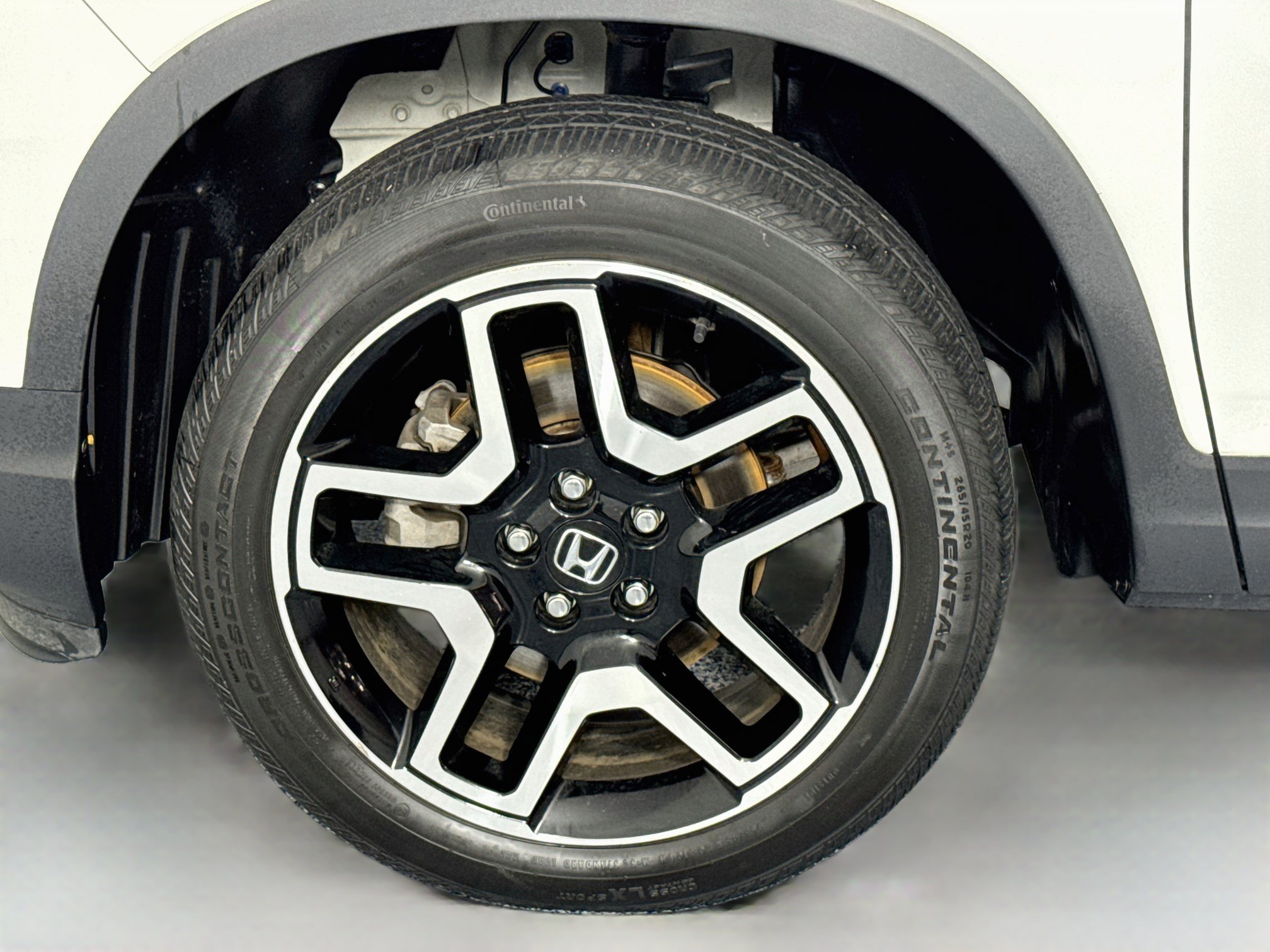 Certified 2023 Honda Passport Elite image 32