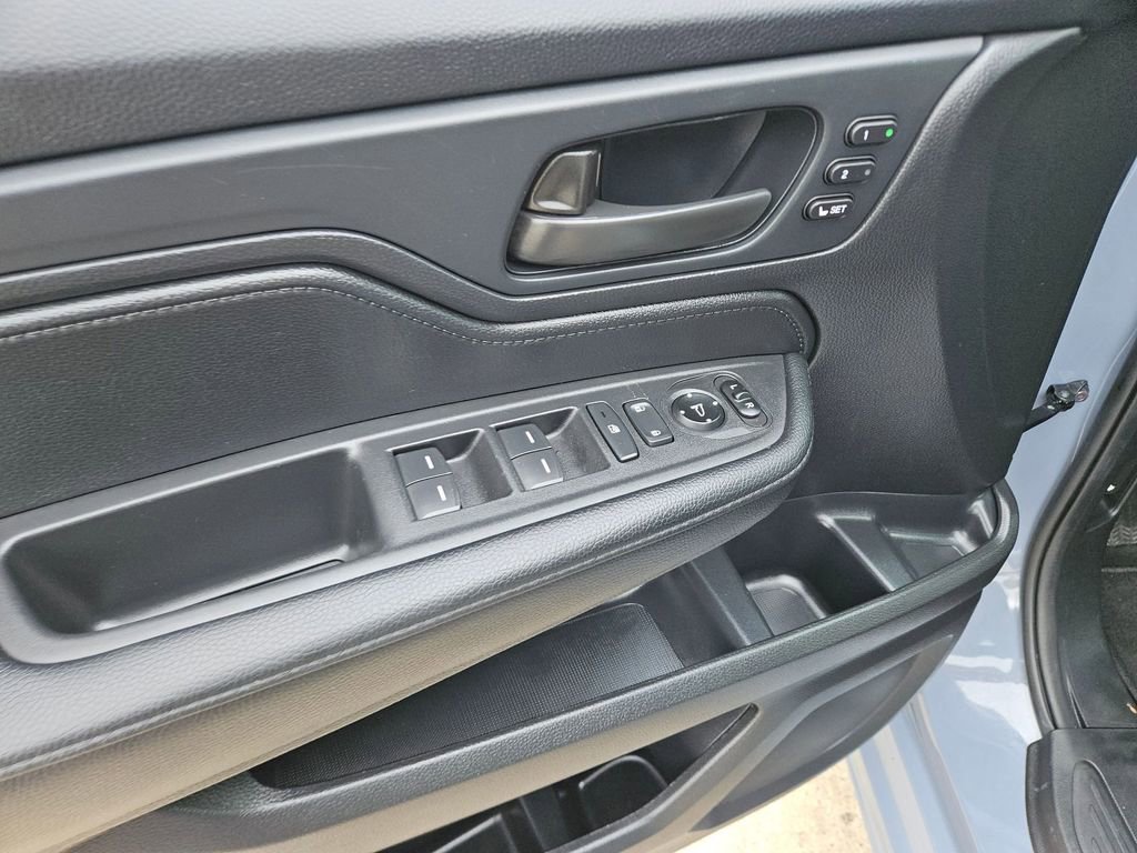 Used 2025 Honda Odyssey Sport-L image 15