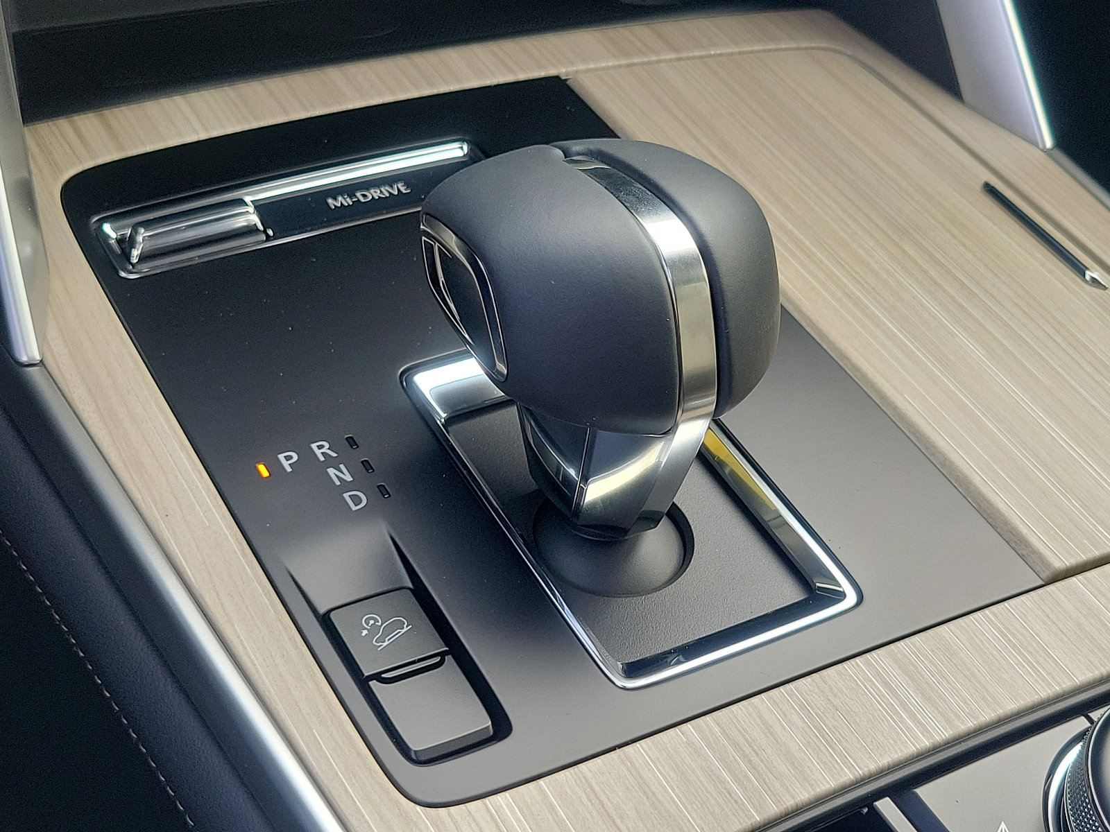 New 2024 MAZDA CX-90 3.3 Turbo w/ Preferred Plus image 9