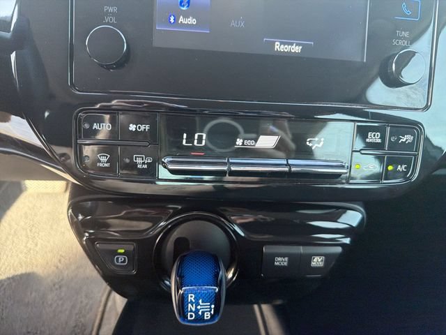 Certified 2019 Toyota Prius LE FWD image 22