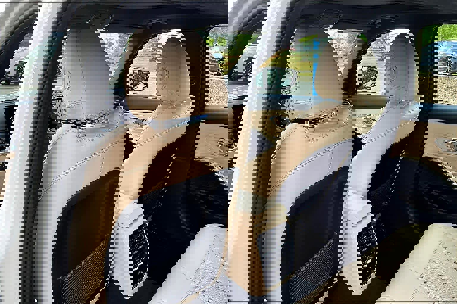 Certified 2023 BMW 330i Sedan w/ Premium Package image 22